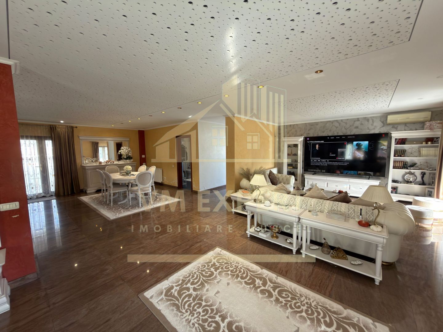 CASĂ 5 CAMERE TEREN 1600 MP CAMPULUNG - Poză 9