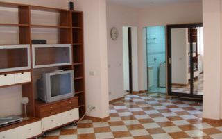 Apartament 4 camere de închiriat, 120 mp, vilă, ideal sediu firmă - Poză 2