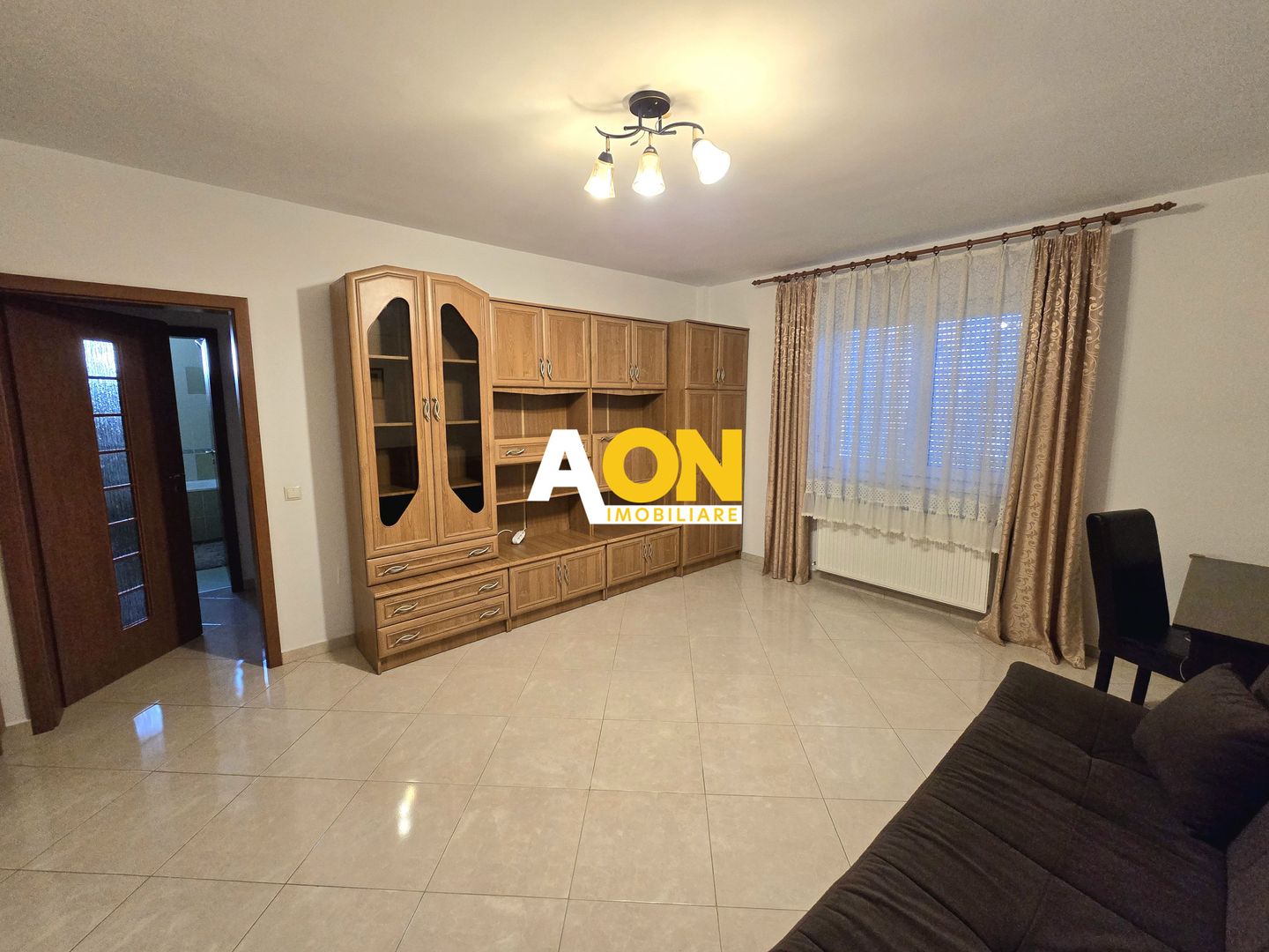 Apartament cu 2 Camere, Bloc cu Lift, Zonă Ultracentrală - Poză 6