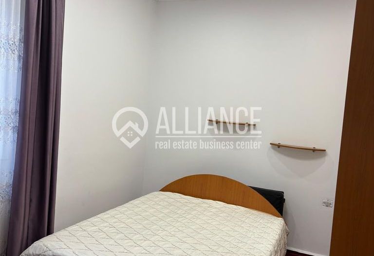 TOMIS MALL(cod04)-Etaj vila 4 camere ultracentral curte privata - Poză 10