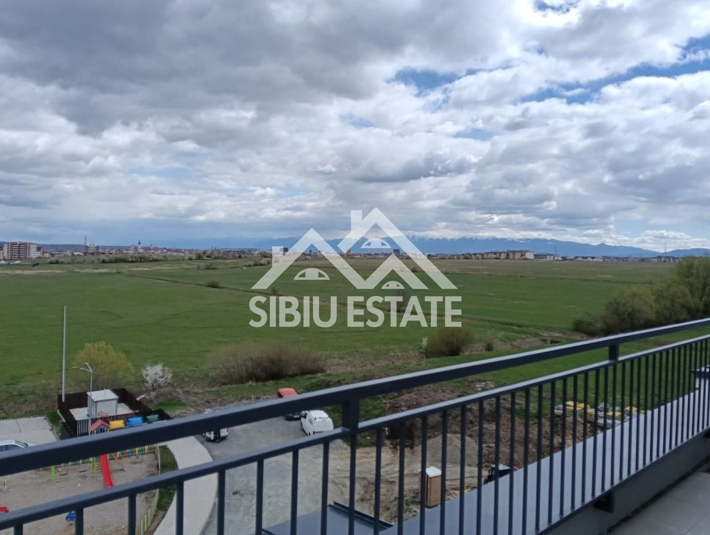 Apartament 3 camere –  Finisat la Cheie , Parcare Inclusă - Poză 8