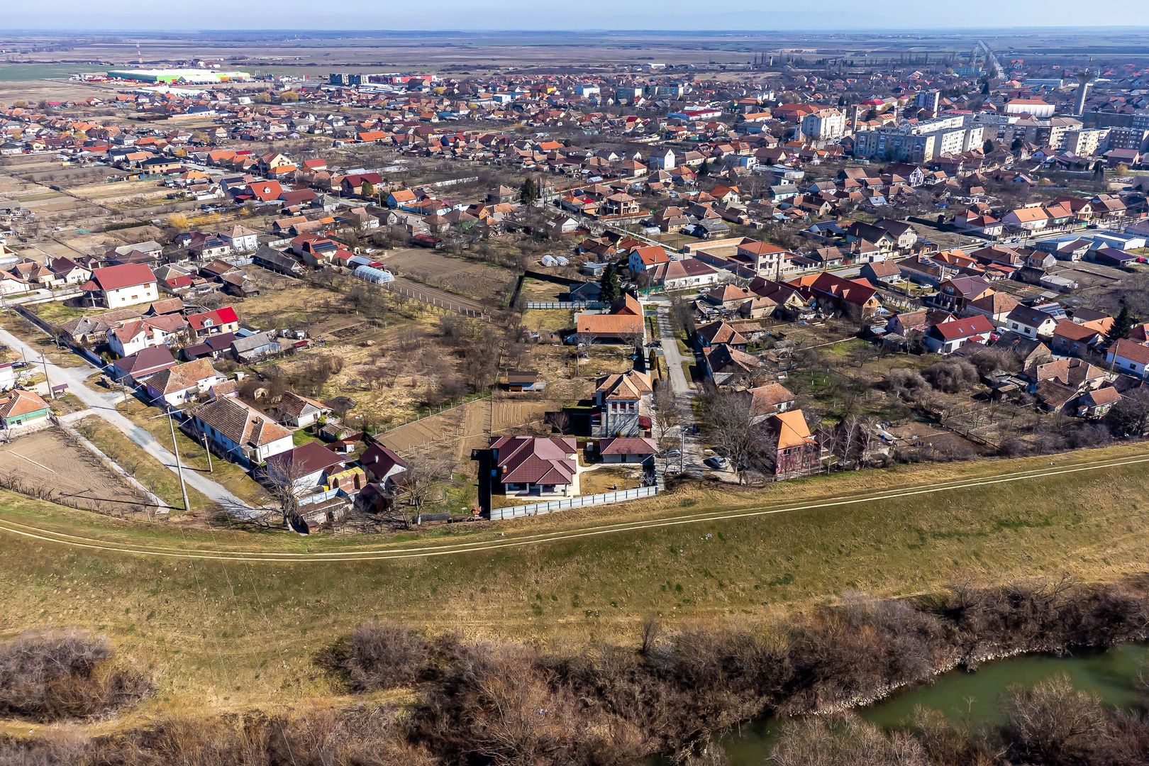 Preț NOU! Casa P+2 în zona centrală Chișineu-Criș - Poză 12