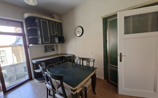 Apartament modern 3 camere curte individuala pe Bulevardul Victoriei - Poză 12
