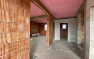 CASA LA ROȘU 220 MP | ZONA RETRASA CU VEDERE PANORAMICA| MARGINEA - Poză 8