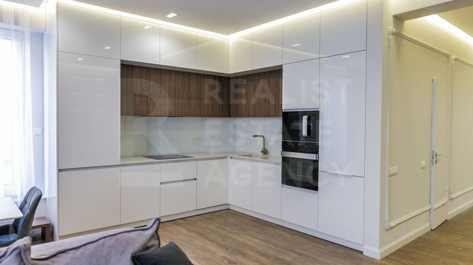 Chirie, apartament, 3 camere, strada Moara Roşie, Centru - Poză 3