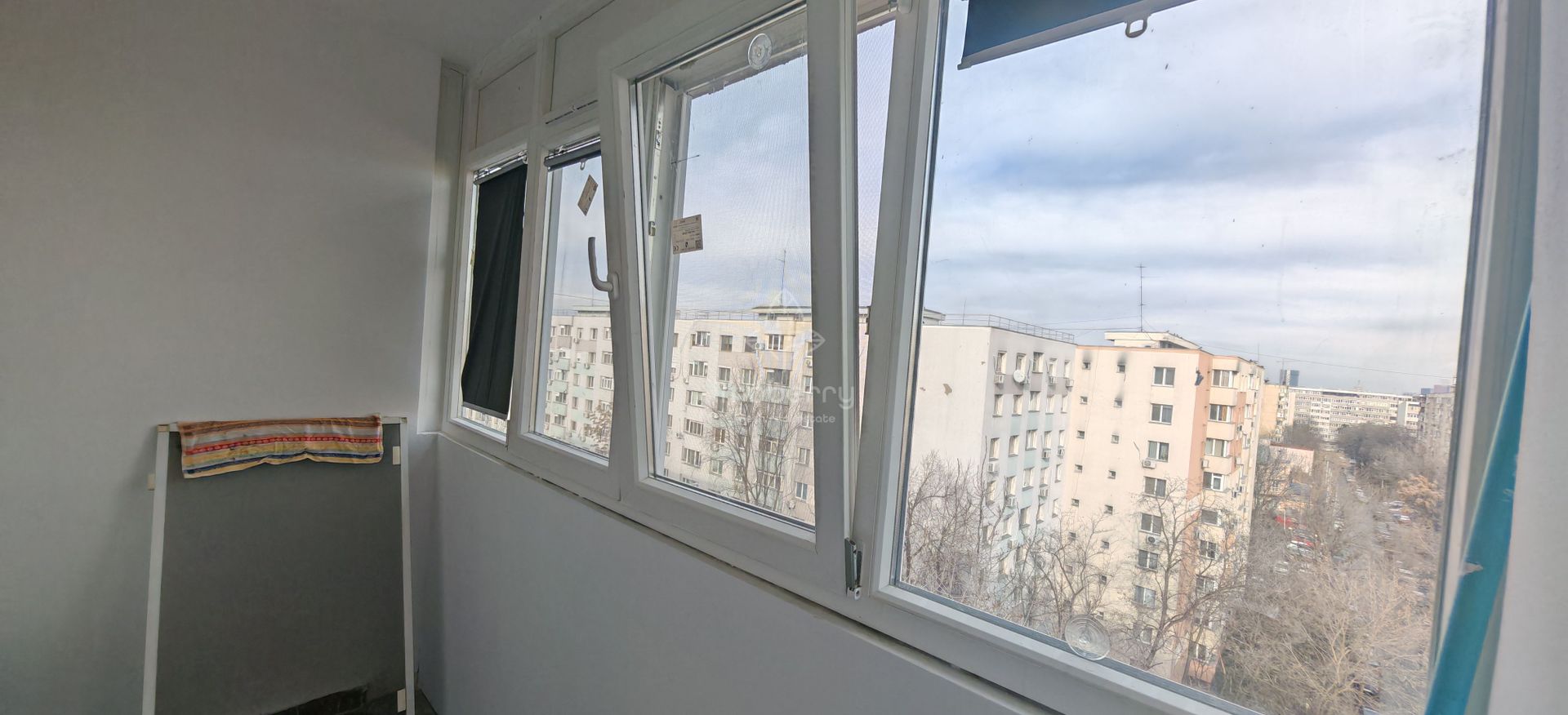 Vanzare apartament doua camere, de renovat, zona Crangasi - Str Ceahlau - Poză 10