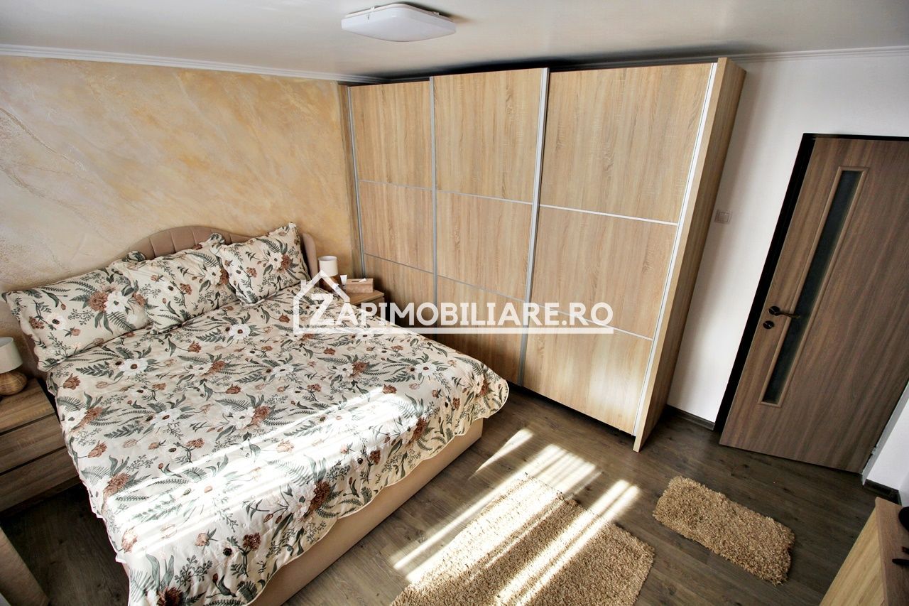 Casa 6 camere, 150mp.utili,527mp teren, zona semicentral - Poză 19