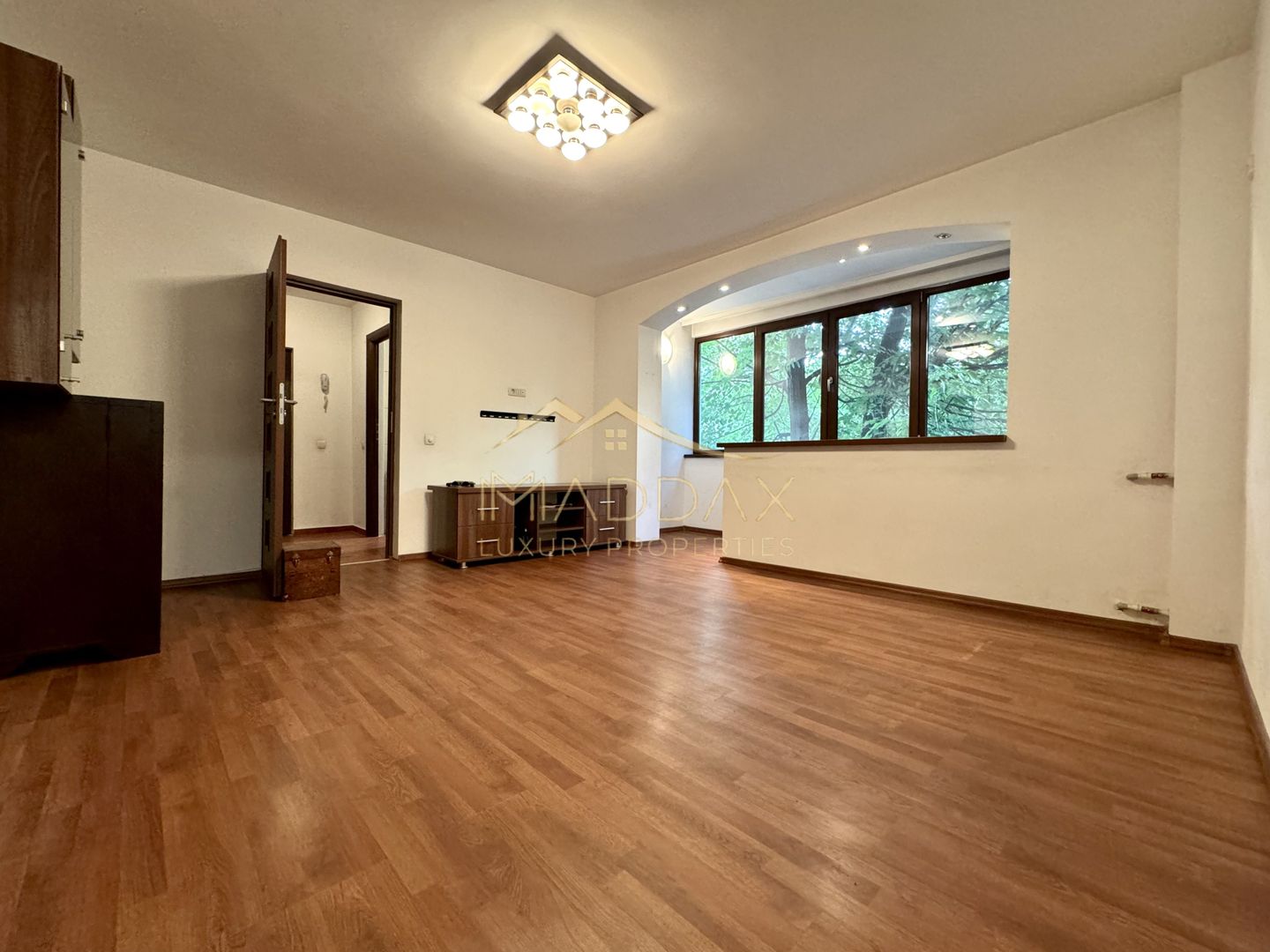 Apartament cu 3 camere // Zona Tei - Doamna Ghica - Poză 2