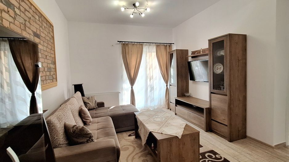 Duplex parter cu teren de 343mp - Poză 1