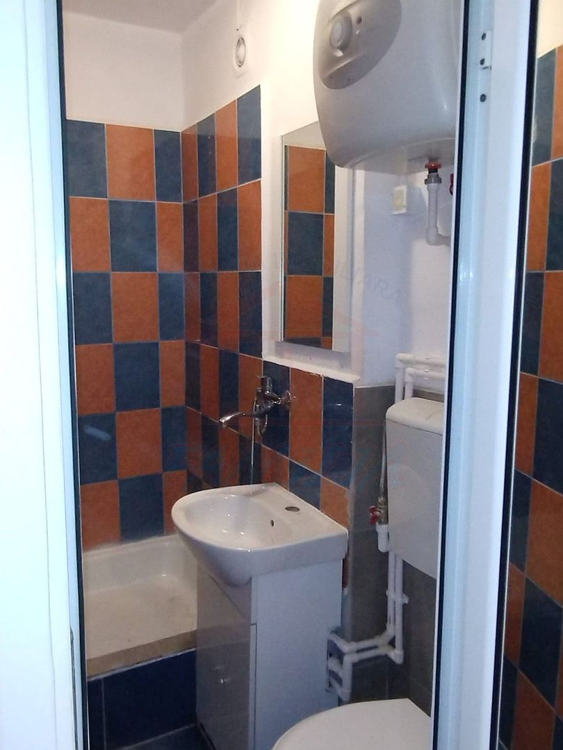 🏡 Garsonieră de închiriat în Micro 19, etaj 3 din 4 - Poză 4