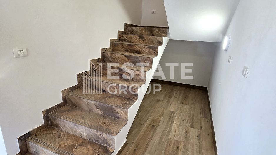 Duplex cu 5 camere in Dumbravita - Poză 5