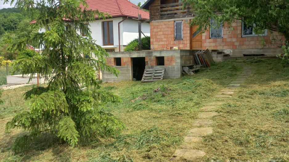 De Vanzare:  Casa individuala in Campenesti! - Poză 3