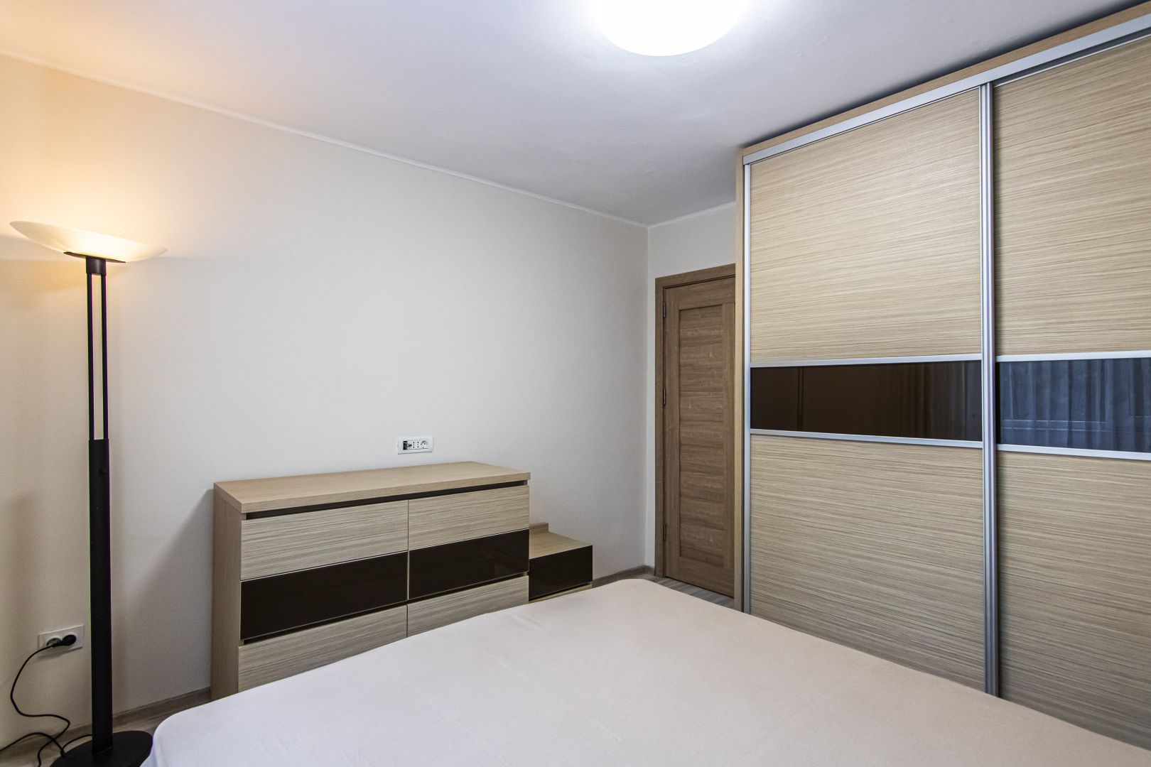 Drumul Taberei - 2 camere decomandat, Favorit, Mobilat și utilat, Loc de parcare - Poză 5