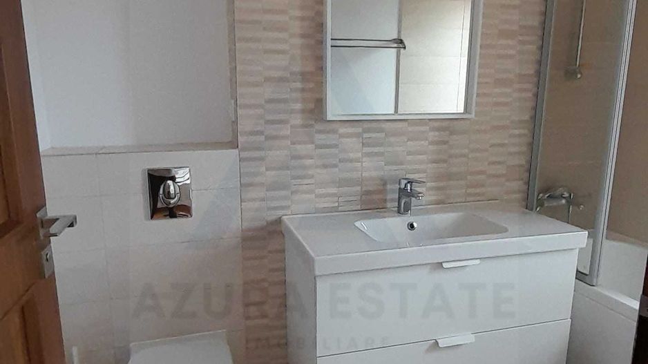 Apartament modern 3 camere 70 mp utili balcon 10 mp parcare in Strand - Poză 6