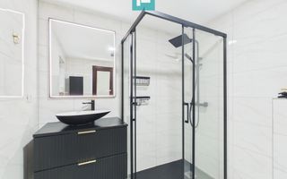 Apartament spațios cu 3 camere, zona centrală - Poză 7