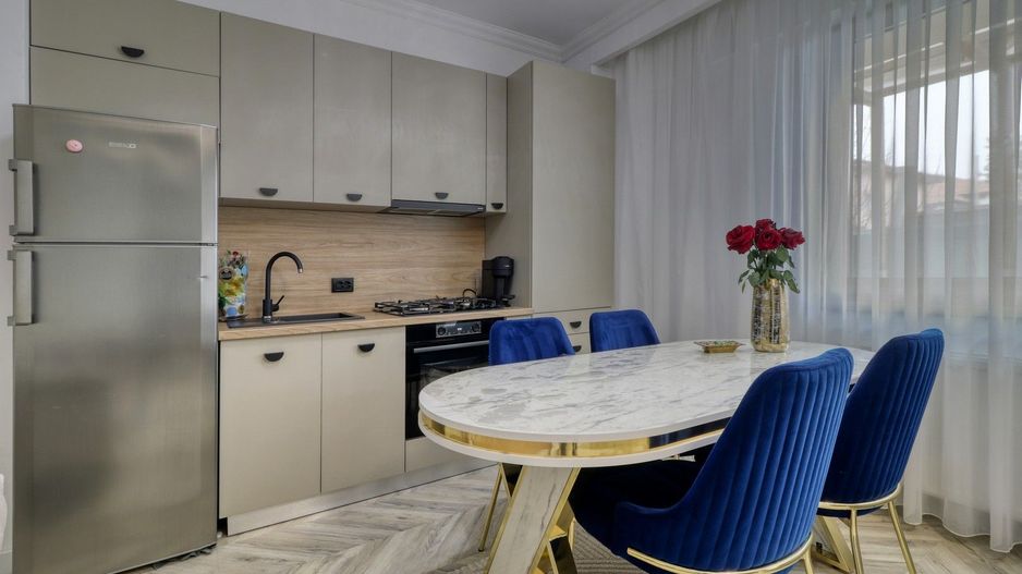 Parc Bazilescu-  4 camere + curte mare-  comision 0% - Poză 2