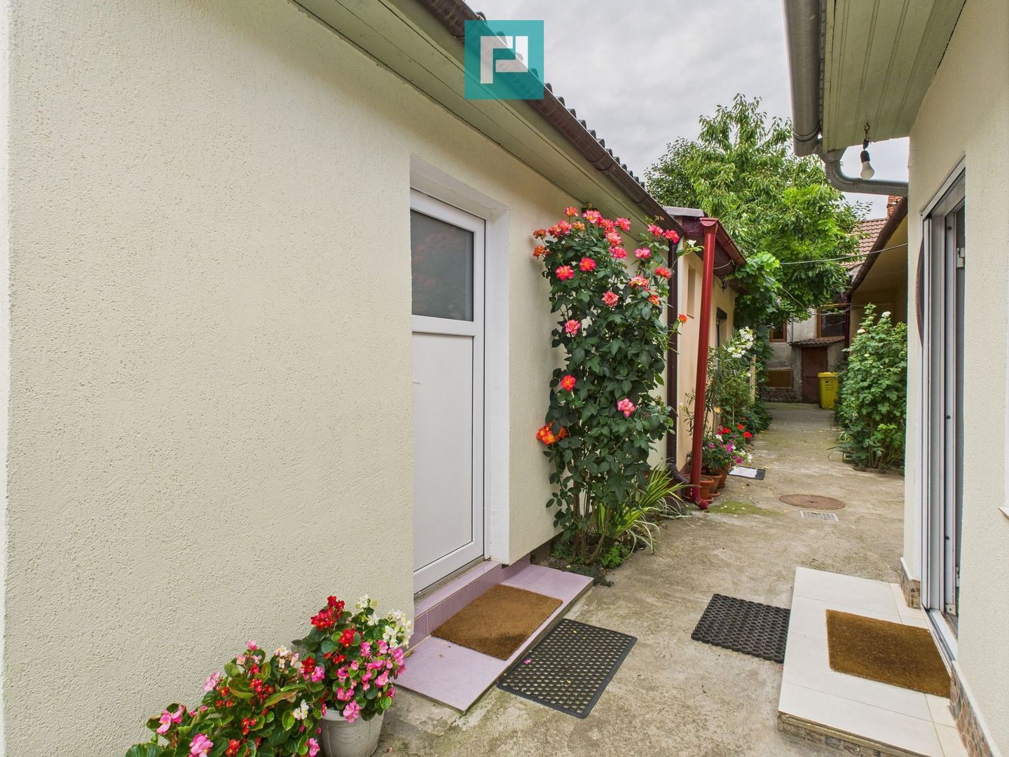 Apartament cu 2 camere, la casă, ultracentral - Poză 1