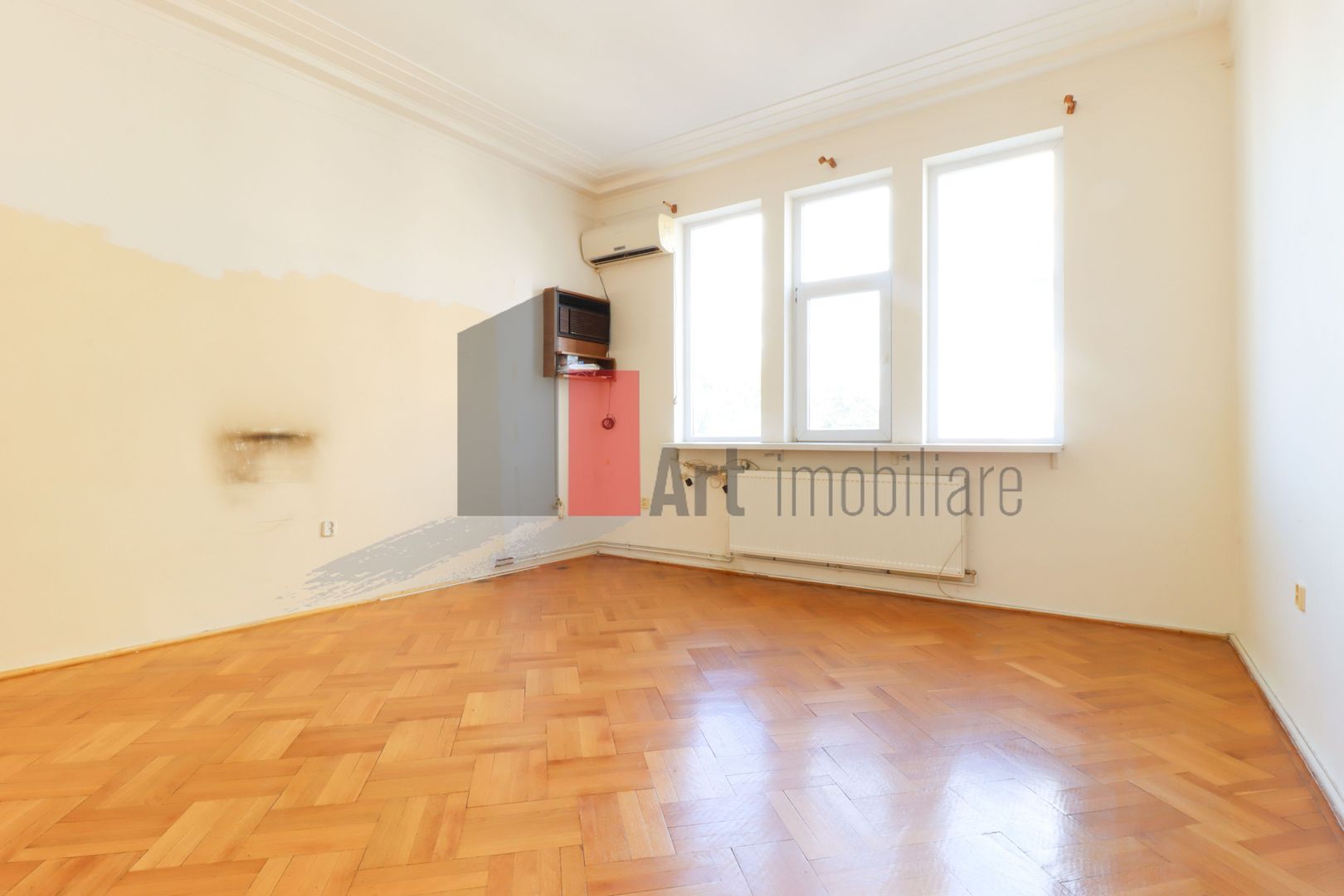 Apartamentul "DEKORA", bloc Art Deco, interior compartimentat de exceptie - Poză 7