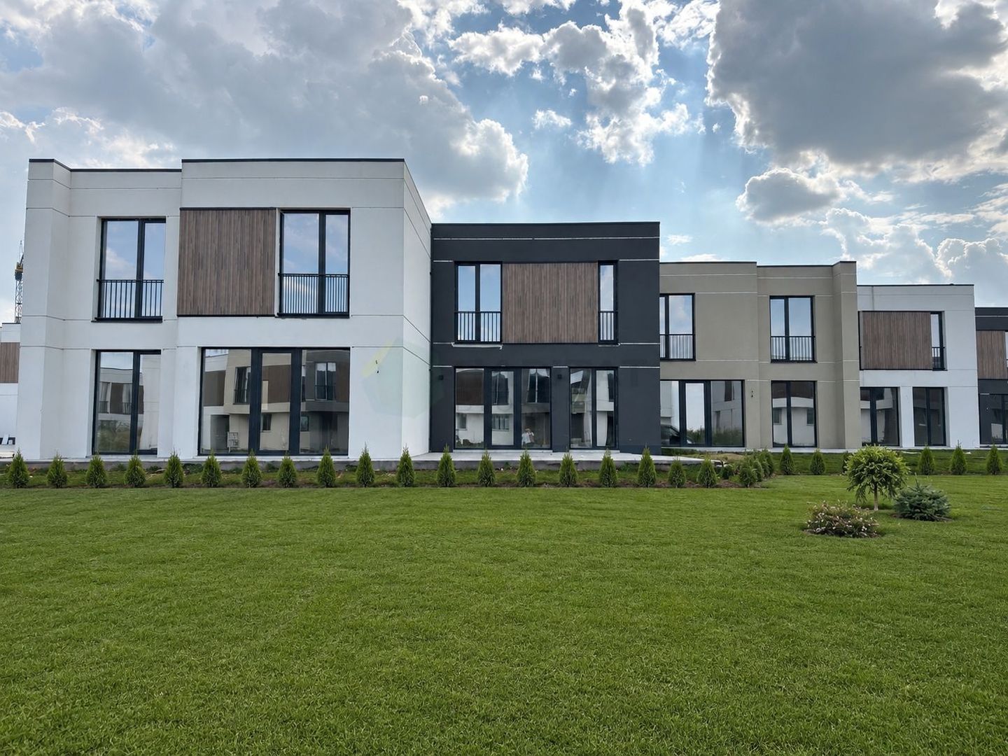 Vila 4 camere în Hann Harmony | Cosmopolis - Poză 1
