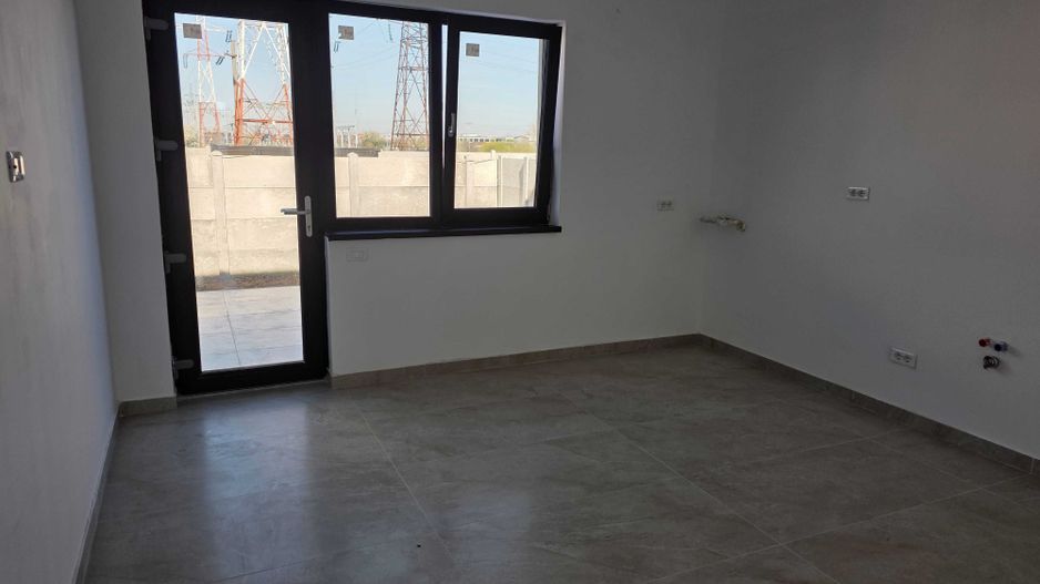 Casă P+1E modernă, situată în zona Damila-Selgros. - Poză 4