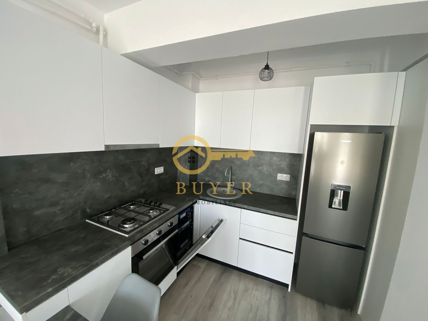 Ap NOU cu 2 camere- Parter cu gradina de 42mp, loc de parcare privat - Poză 6