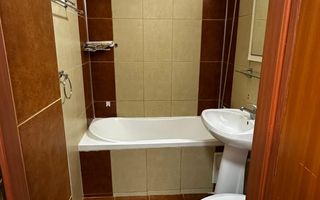 Apartament superb cu 3 camere, Raul Doamnei - Poză 12