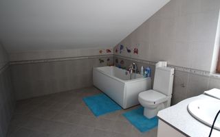 Casă / Vilă cu 5 camere de vânzare în zona Dumbravita - Poză 16