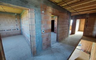 Casă individuală de vânzare – 263 mp utili – teren 500 mp – garaj dublu – Cartie - Poză 9