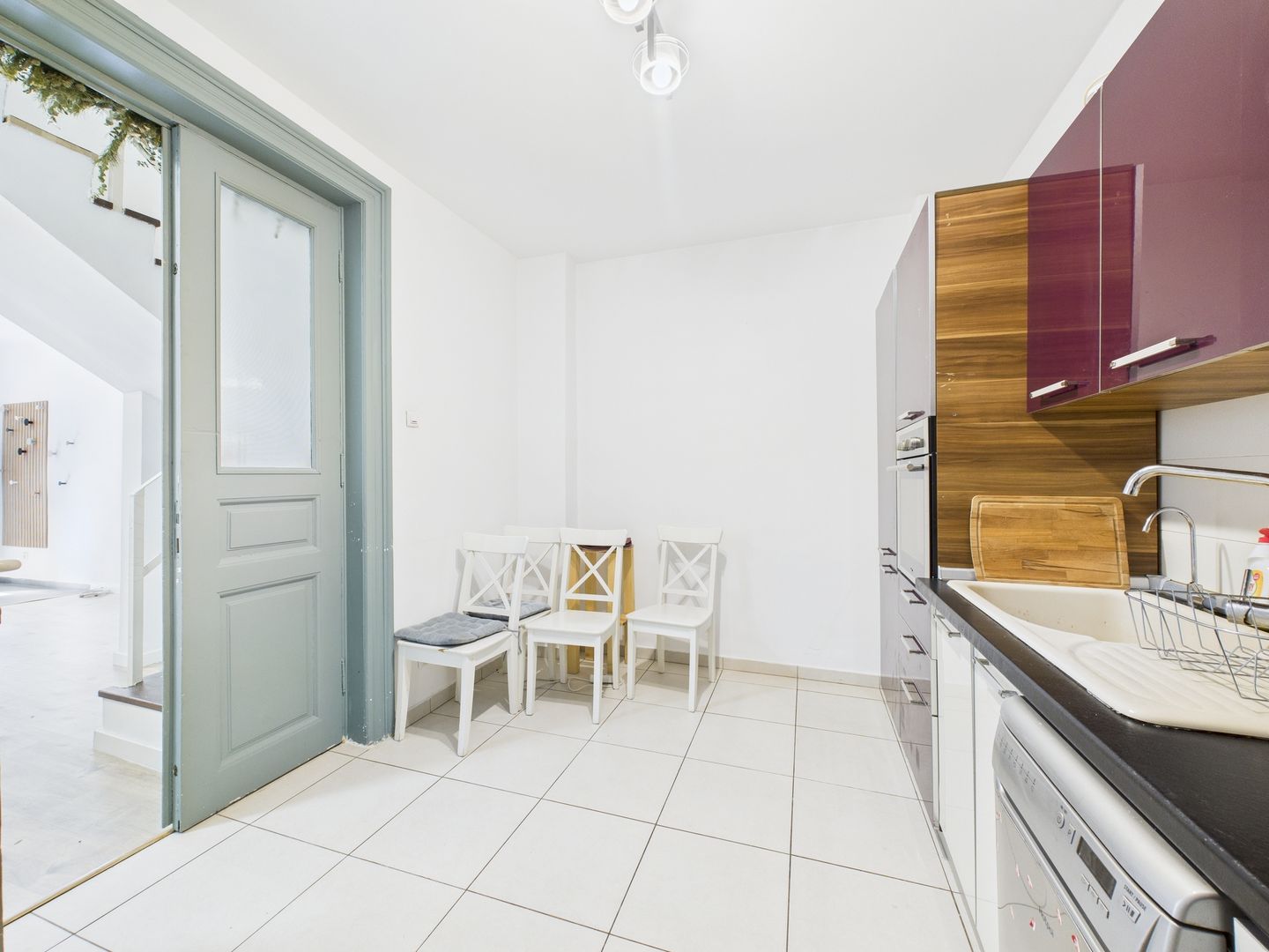 Casă / Vilă cocheta cu 3 camere - de vanzare - zona Basarab - Poză 9