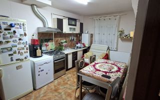 BRASADAS vinde ap 2 cam etaj 2 pe Botizului. - Poză 1