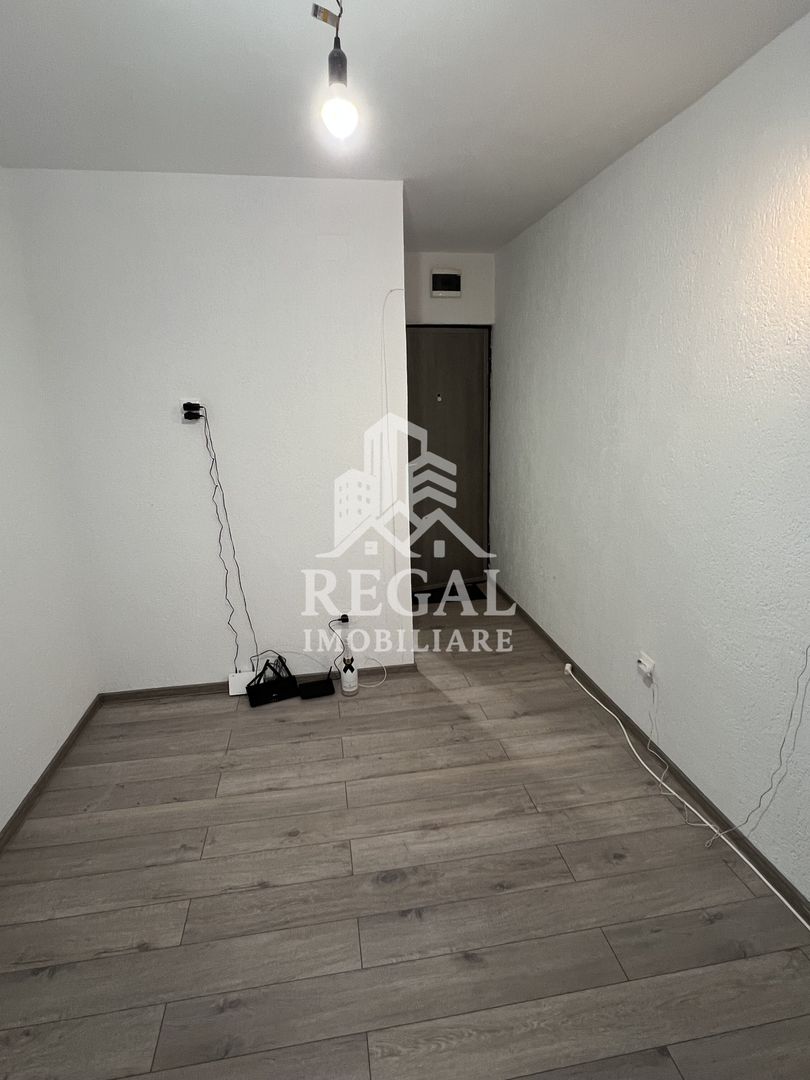 PRET NOU - Cameră de cămin cu baie proprie – Piața Obor etaj 3/4 - Poză 3