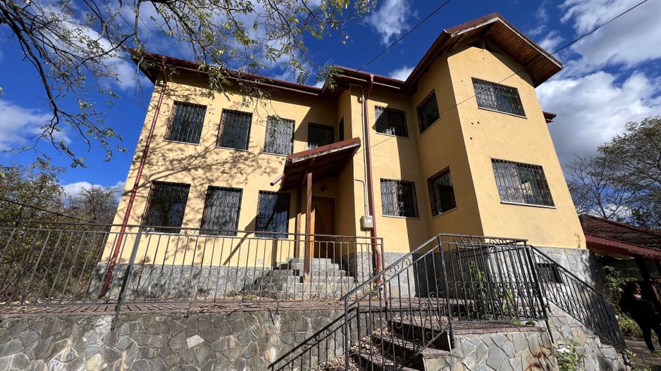 Vila Poienile - proximitate Valenii de munte - Poză 1