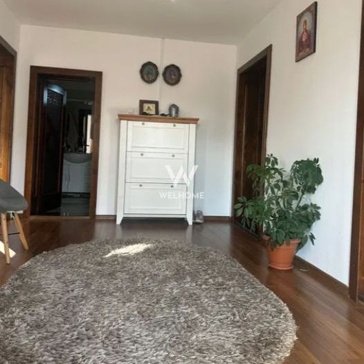 Casa cu etaj si intrare separata - Selimbar - Poză 5