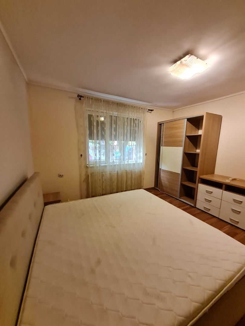 Casa cocheta zona Lipovei - Poză 25