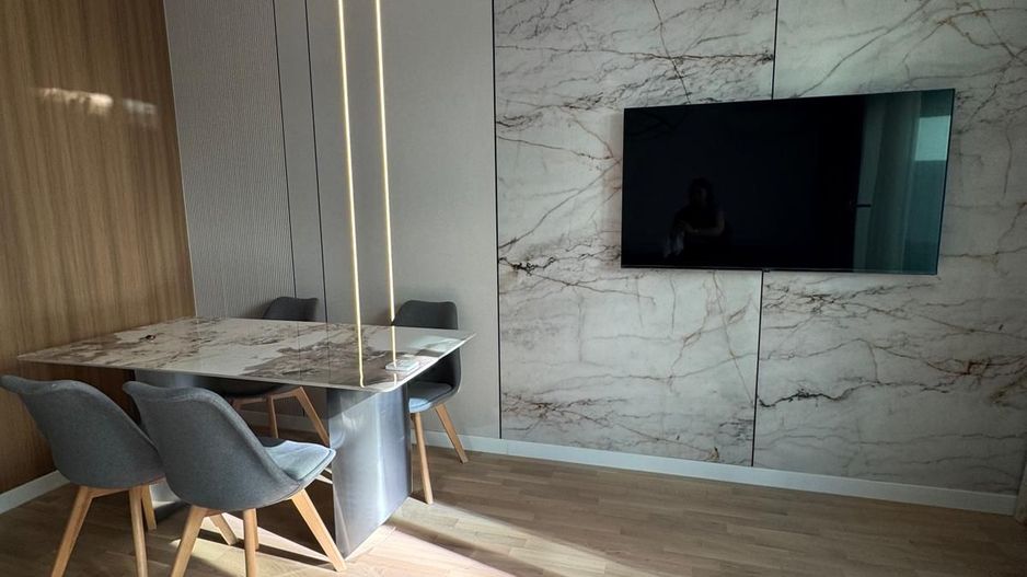 Vila de inchiriat Pipera Voluntari Zenville 2 locuri de parcare 4 bai - Poză 2