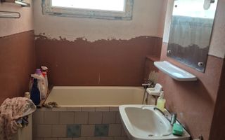 Vand apartament 2 camere zona Trandafiru - Poză 5