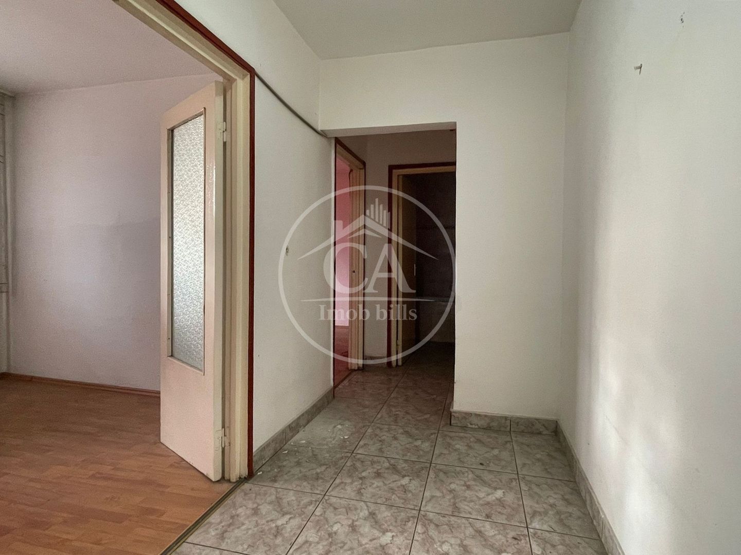 Apartament de vânzare cu 3 camere în zona Nufarul, Oradea - Poză 9