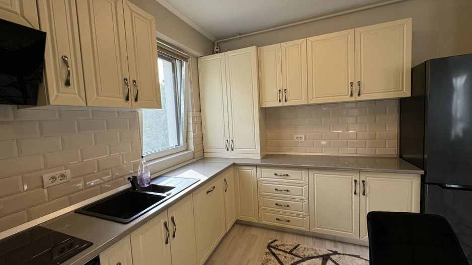 Apartament cu 2 camere mobilat si utilat de lux - Poză 4