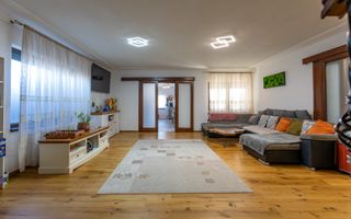 Casă/Vilă modernă de vânzare la intrare în Bogdan Vodă, județul Bacău. - Poză 4