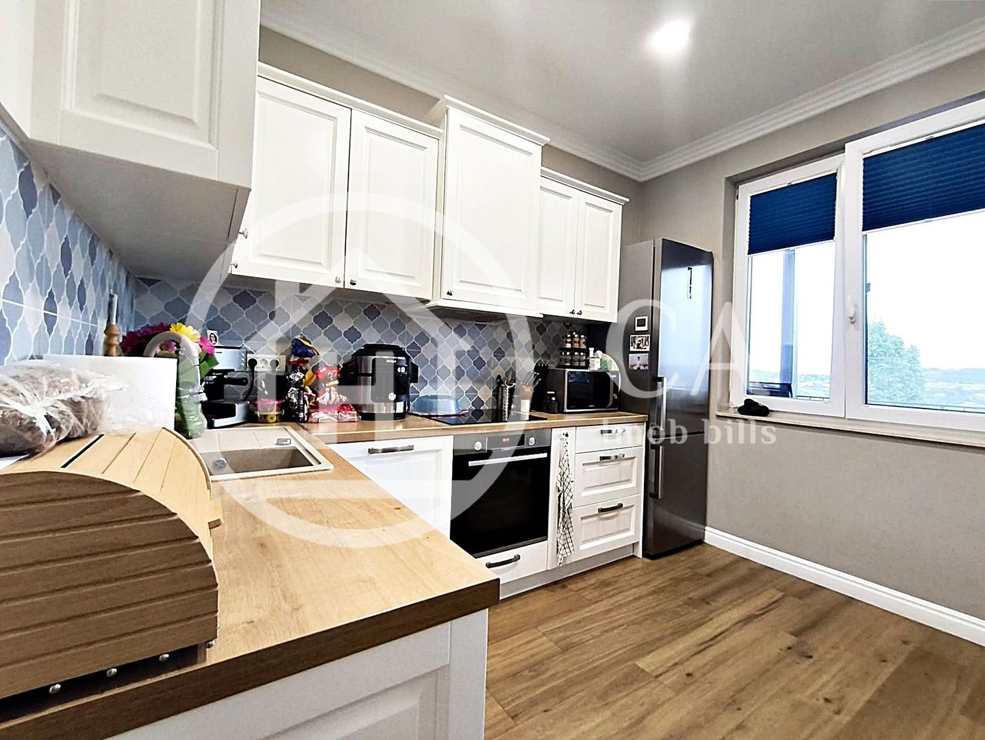 Casă de vânzare cu 5 camere în zona de Dealuri, Oradea - Poză 4