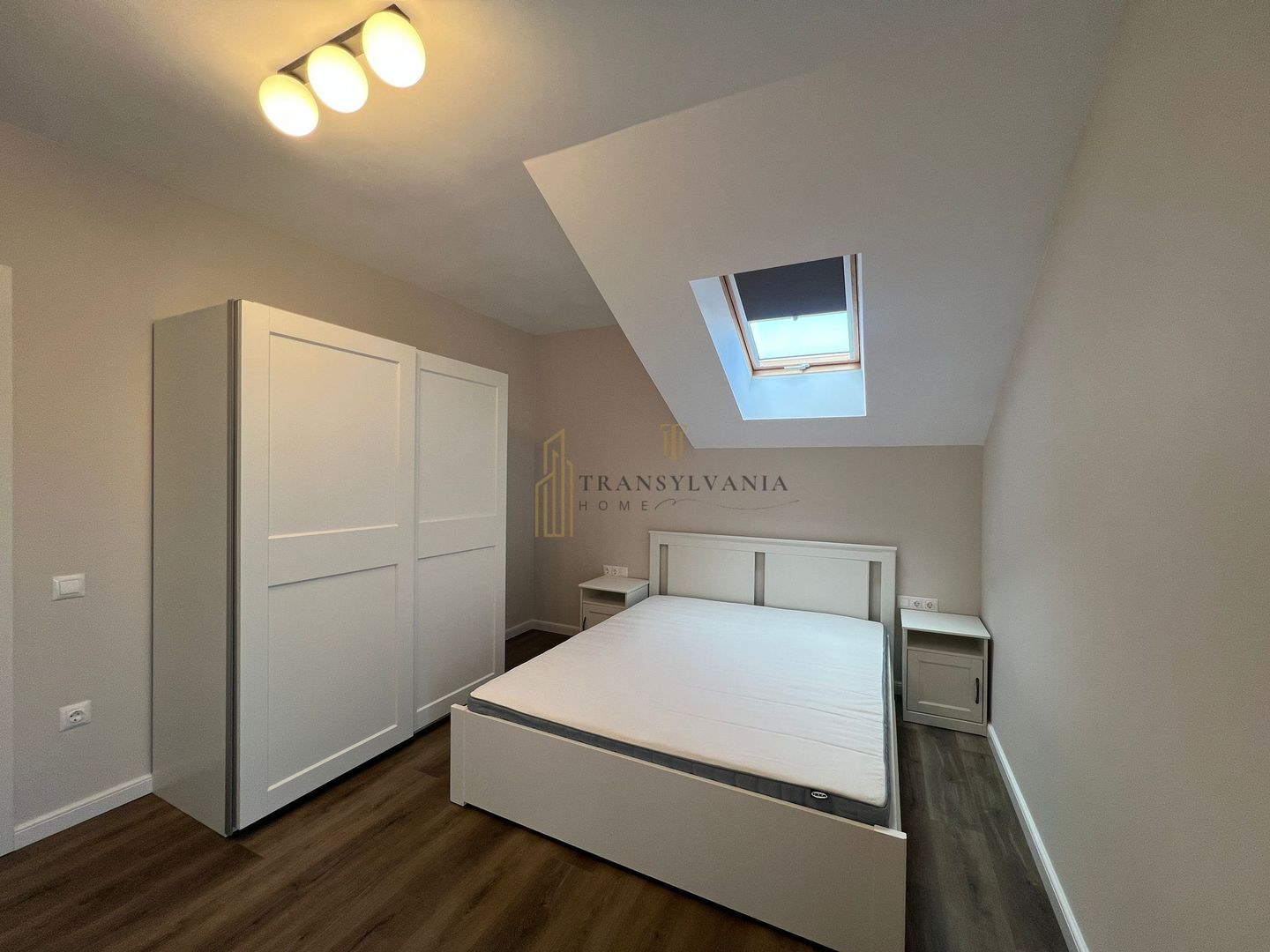 Apartament 3 camere, modern, suprafata generoasa - Poză 13