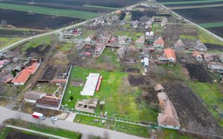 Teren intravilan cu fundatie inceputa si materiale - Poză 7