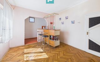 Casă cu 7 camere, ideală pentru familie, Grădiște - Poză 10