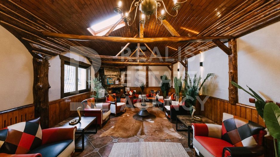 Boutique Luxury Retreat + Restaurant, Prahova - Poză 4