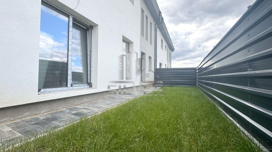 Casa tip triplex in zona Terra. - Poză 2