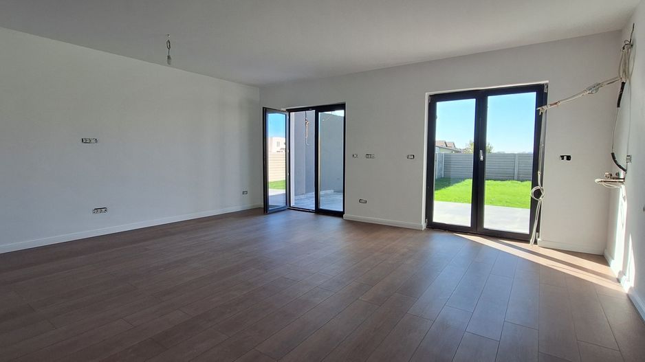 Duplex la cheie cu 5 camere - Poză 17