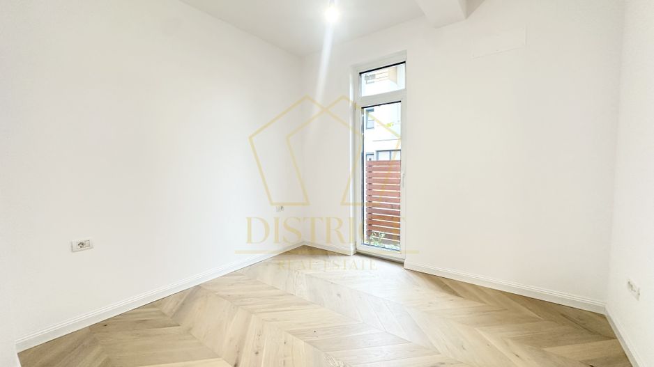 Apartament cu 4 camere și curte proprie | Dumbrăvița | British School - Poză 3