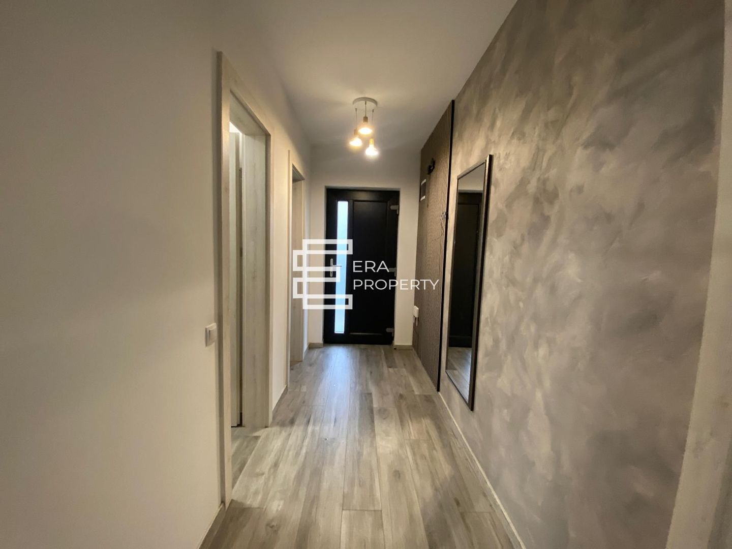 Casa tip duplex , pivnita, carport in Selimbar zona Brana - Poză 4