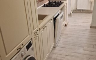 Vând apartament 3 camere, decomandat, in Iasi, str.Vamasoaia, utilat - Poză 1