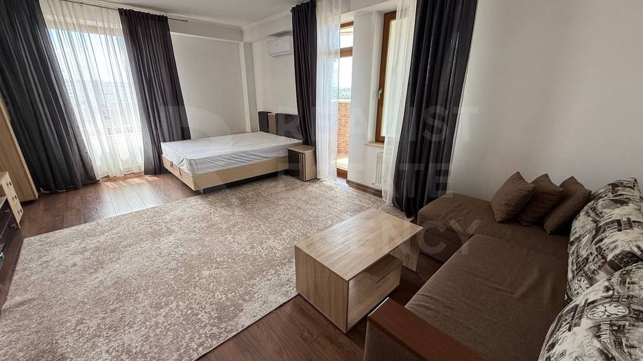Chirie, apartament, 3 camere 120 mp, bd. Ștefan cel Mare, Centru - Poză 1